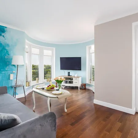 Malta Balcony And Parking By Renters Prestige Apartment Posen