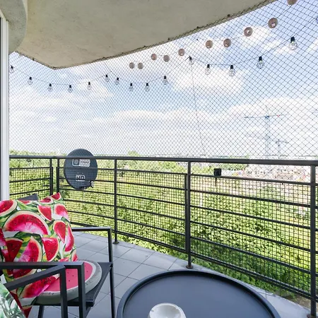 Malta Balcony And Parking By Renters Prestige Poznań