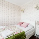 Malta Balcony And Parking By Renters Prestige Apartman