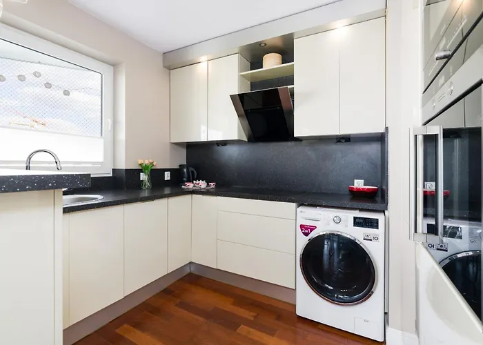 Malta Balcony And Parking By Renters Prestige Apartment