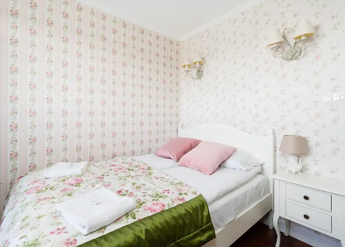 Malta Balcony And Parking By Renters Prestige アパート