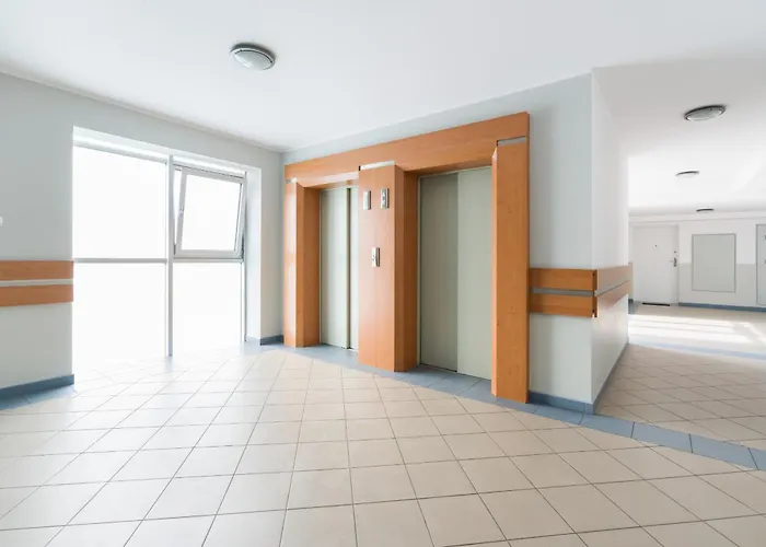 Malta Balcony And Parking By Renters Prestige アパート